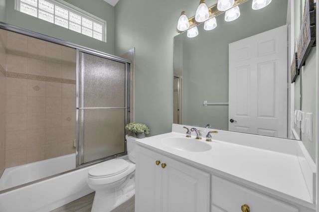 1413 W Island Club Square, Vero Beach, FL 32963