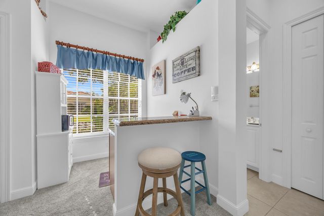 1413 W Island Club Square, Vero Beach, FL 32963