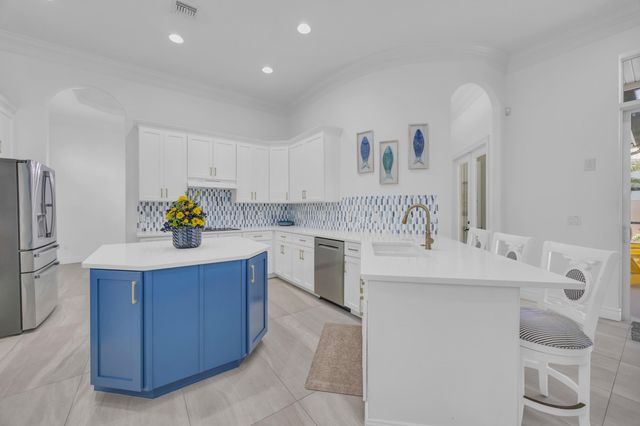 1413 W Island Club Square, Vero Beach, FL 32963