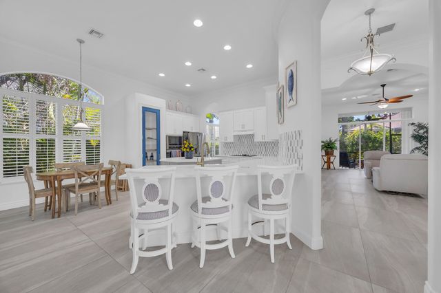 1413 W Island Club Square, Vero Beach, FL 32963