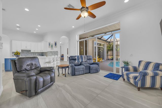 1413 W Island Club Square, Vero Beach, FL 32963