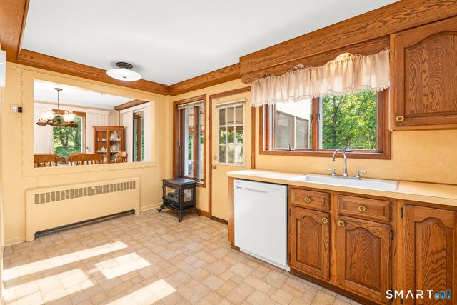 4438 Madison Avenue, Trumbull, CT 06611