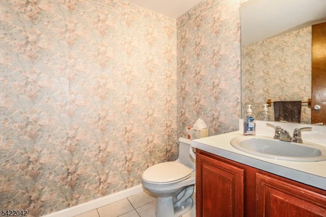 498 Auten Rd 2D, Hillsborough Twp., NJ 08844