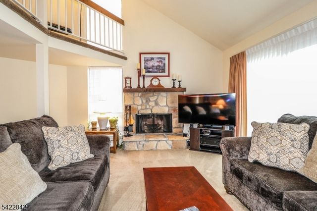 498 Auten Rd 2D, Hillsborough Twp., NJ 08844