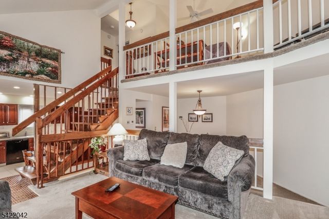 498 Auten Rd 2D, Hillsborough Twp., NJ 08844