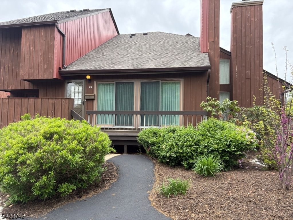 498 Auten Rd 2D, Hillsborough Twp., NJ 08844