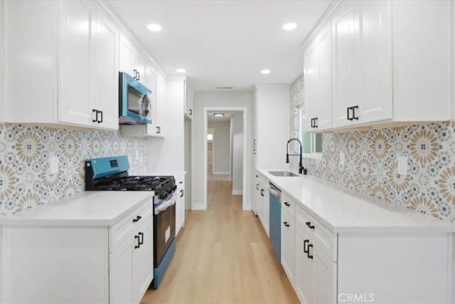 7614 Tamarind, Fontana, CA 92336