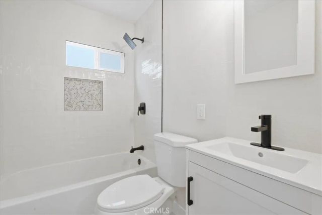7614 Tamarind, Fontana, CA 92336