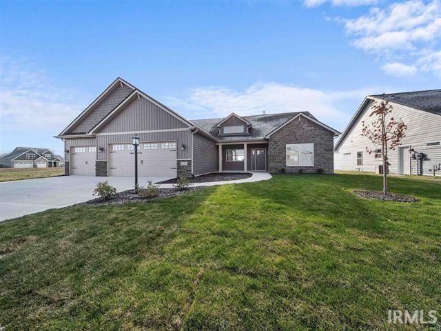 1283 Dixon Place, Huntertown, IN 46748