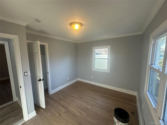 11 Belfry Lane, Hicksville, NY 11801