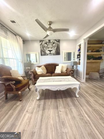 2256 Swan Lake Court, Grayson, GA 30017