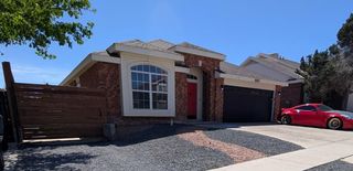 8024 Lyndsi Avenue NW, Albuquerque, NM 87120