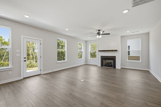 4154 Dream Beetle Loop, Rockvale, TN 37153