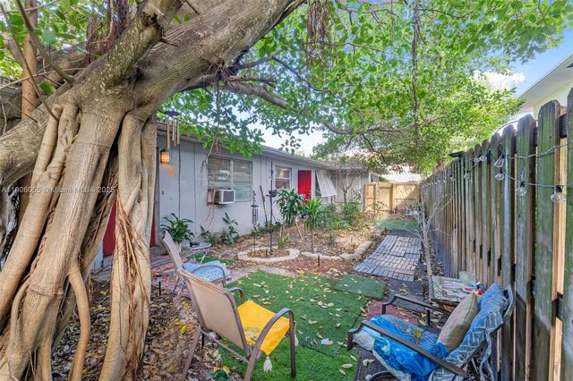 1219-1221 NE 18th Ave, Fort Lauderdale, FL 33304