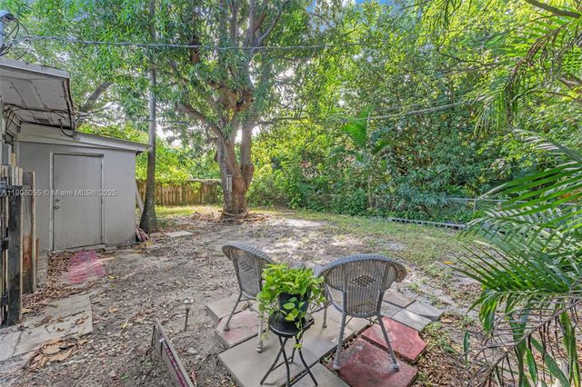 1219-1221 NE 18th Ave, Fort Lauderdale, FL 33304