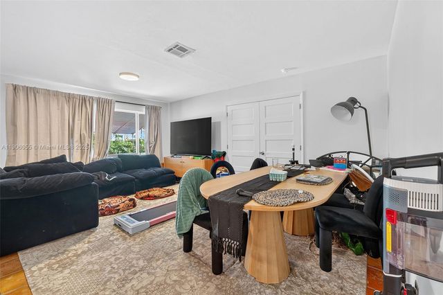 1219-1221 NE 18th Ave, Fort Lauderdale, FL 33304