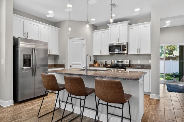 1003 E COMANCHE AVENUE, Tampa, FL 33604