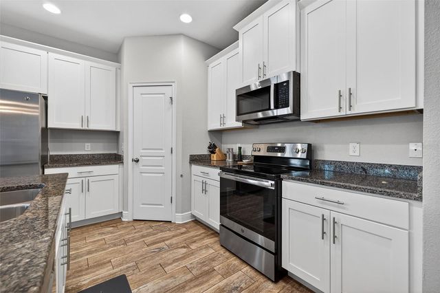 1003 E COMANCHE AVENUE, Tampa, FL 33604