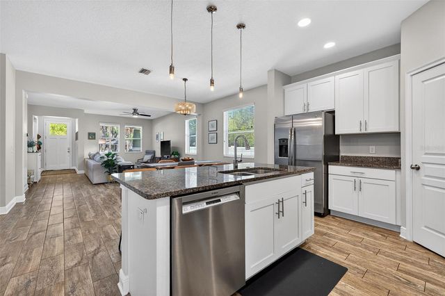 1003 E COMANCHE AVENUE, Tampa, FL 33604