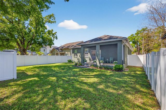 1003 E COMANCHE AVENUE, Tampa, FL 33604