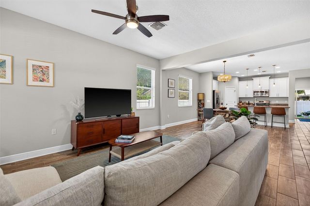 1003 E COMANCHE AVENUE, Tampa, FL 33604