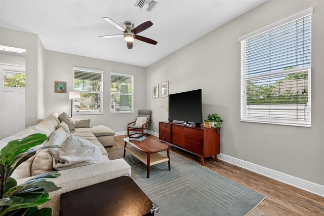 1003 E COMANCHE AVENUE, Tampa, FL 33604