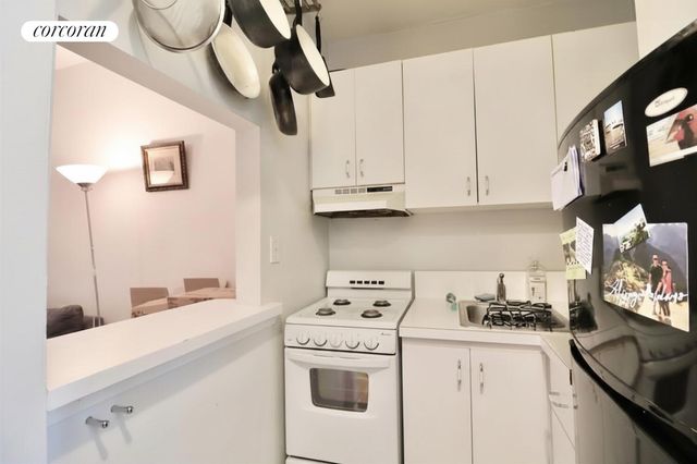 521 E 81st St Apt 3D, New York City, NY 10028