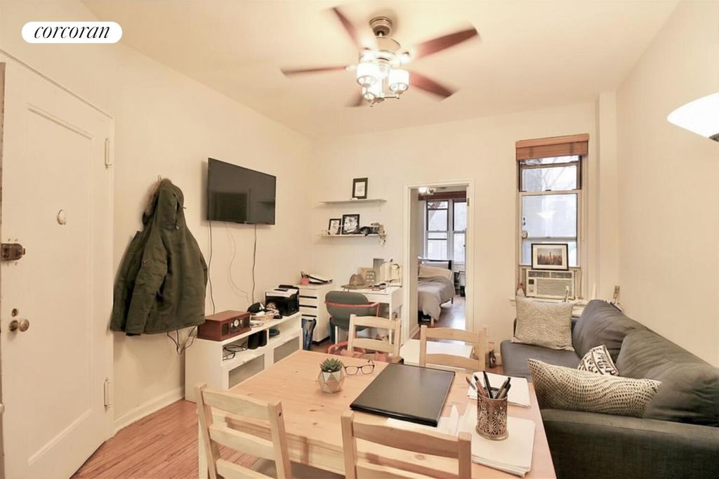 521 E 81st St Apt 3D, New York City, NY 10028