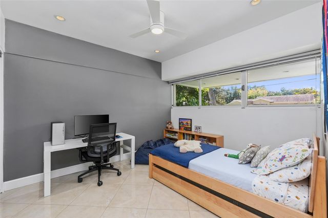 4223 W CLEVELAND STREET, Tampa, FL 33609