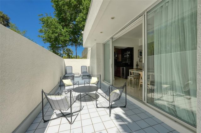 4223 W CLEVELAND STREET, Tampa, FL 33609