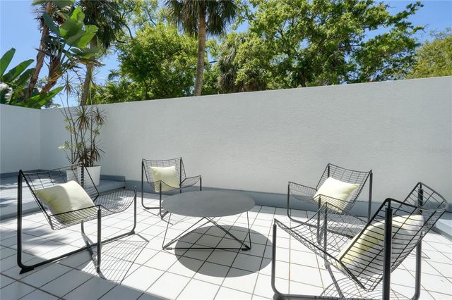 4223 W CLEVELAND STREET, Tampa, FL 33609