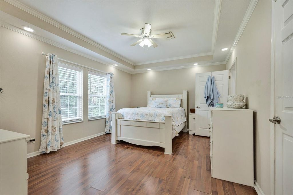 Image 13 of property listing at 360 LAKESHORE DRIVE, St Augustine, FL 32095