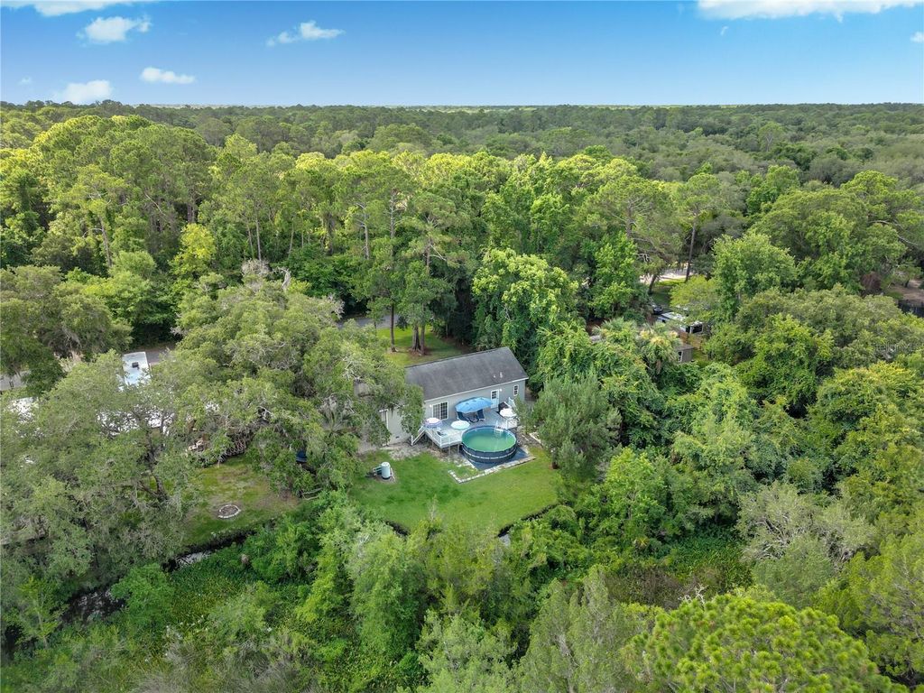 Image 22 of property listing at 360 LAKESHORE DRIVE, St Augustine, FL 32095