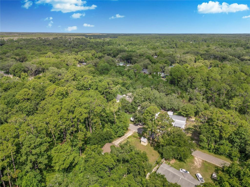 Image 25 of property listing at 360 LAKESHORE DRIVE, St Augustine, FL 32095