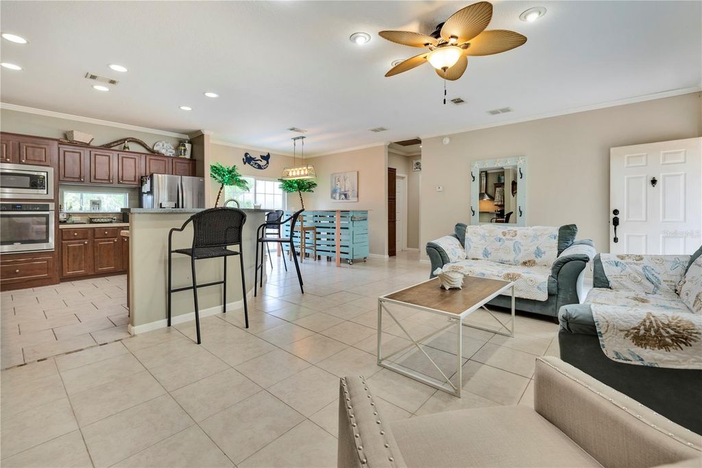 Image 8 of property listing at 360 LAKESHORE DRIVE, St Augustine, FL 32095