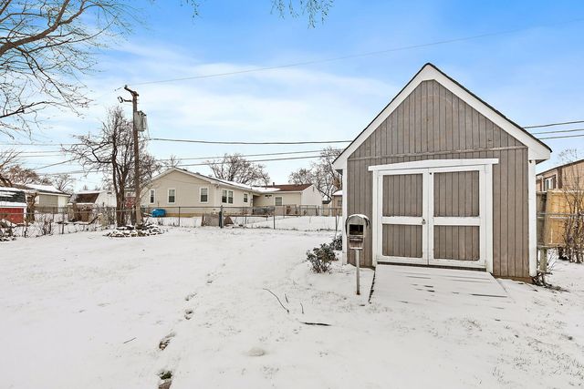 213 Villa Road, Streamwood, IL 60107