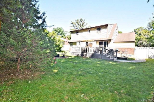90 Cornell Drive, Smithtown, NY 11787