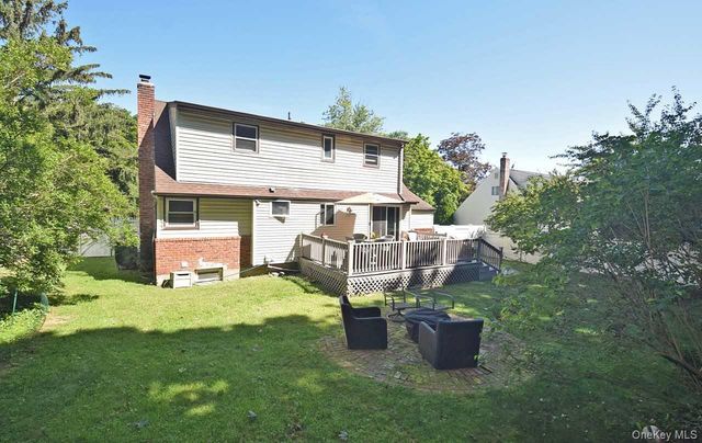 90 Cornell Drive, Smithtown, NY 11787