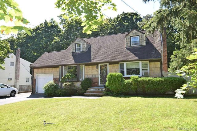 90 Cornell Drive, Smithtown, NY 11787