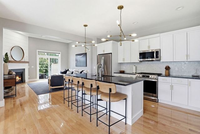 3 Mountain Laurel Way, Plymouth, MA 02360