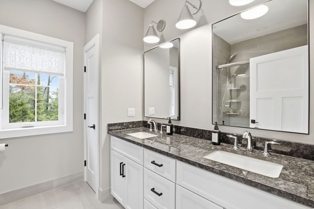 3 Mountain Laurel Way, Plymouth, MA 02360