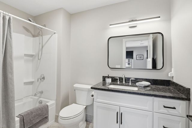 3 Mountain Laurel Way, Plymouth, MA 02360