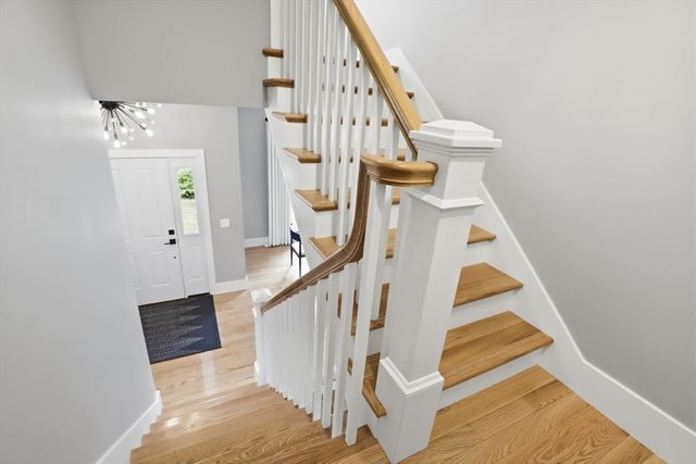 3 Mountain Laurel Way, Plymouth, MA 02360