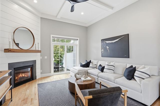 3 Mountain Laurel Way, Plymouth, MA 02360