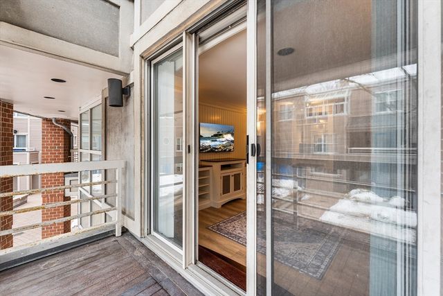 20 Chestnut St 11, Cambridge, MA 02139