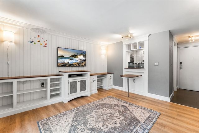 20 Chestnut St 11, Cambridge, MA 02139