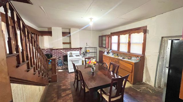 404 Frisco Street, Monett, MO 65708