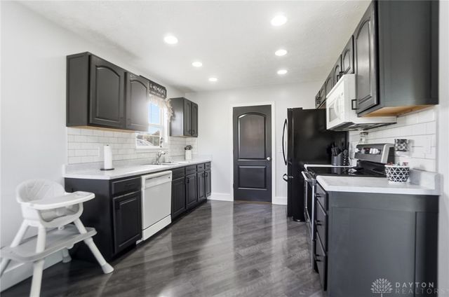 107 Marilyn Way, Brookville, OH 45309