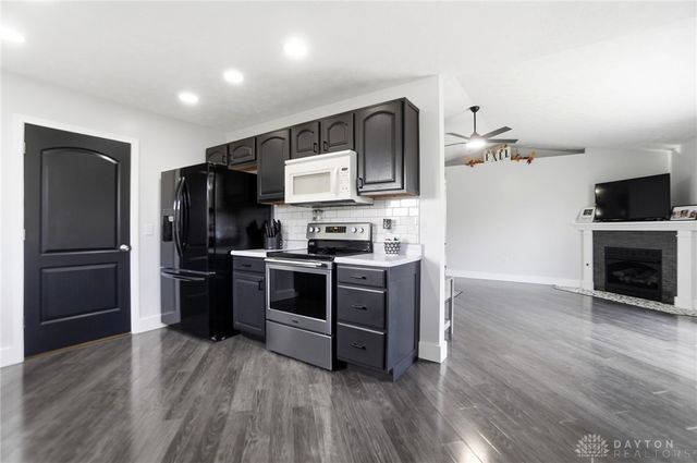 107 Marilyn Way, Brookville, OH 45309