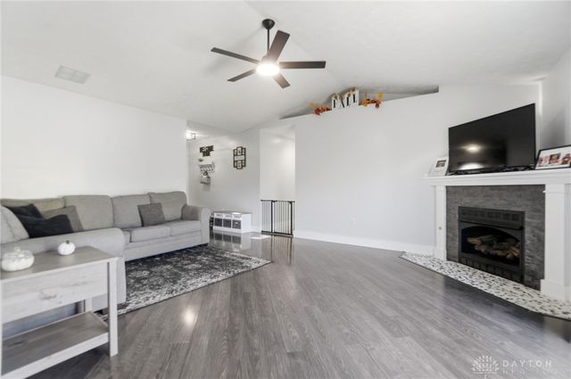 107 Marilyn Way, Brookville, OH 45309